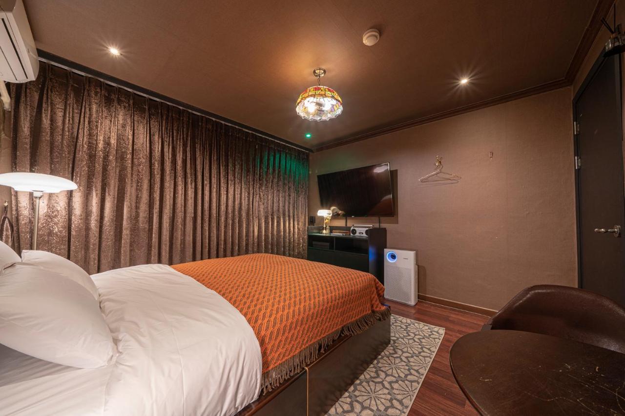 Shourin Hotel Cheonan By Aank Екстер'єр фото