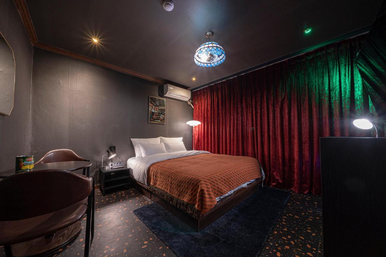 Shourin Hotel Cheonan By Aank Екстер'єр фото